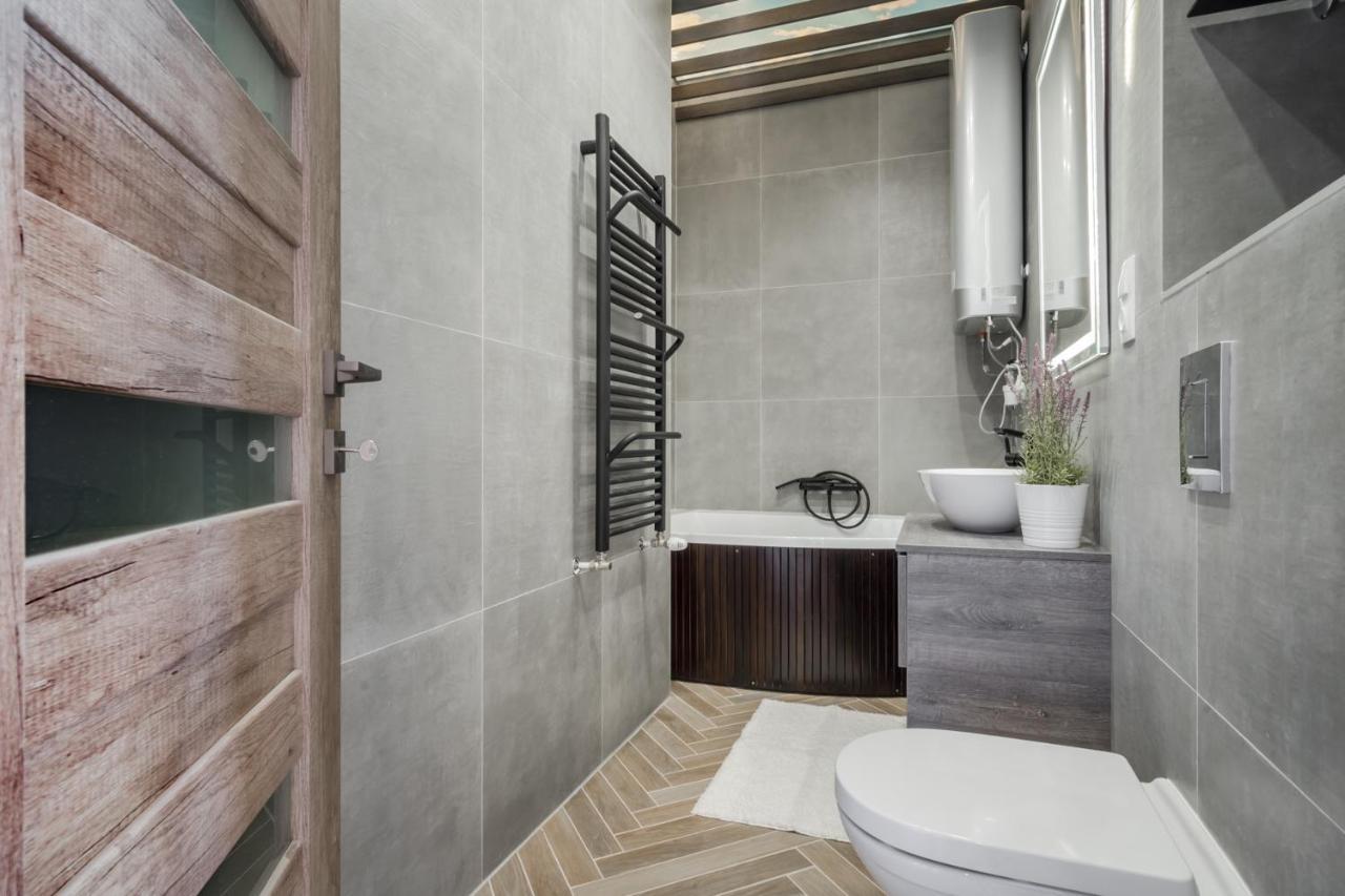 Bpr Splendid Rooftop With A/c Apartamento
