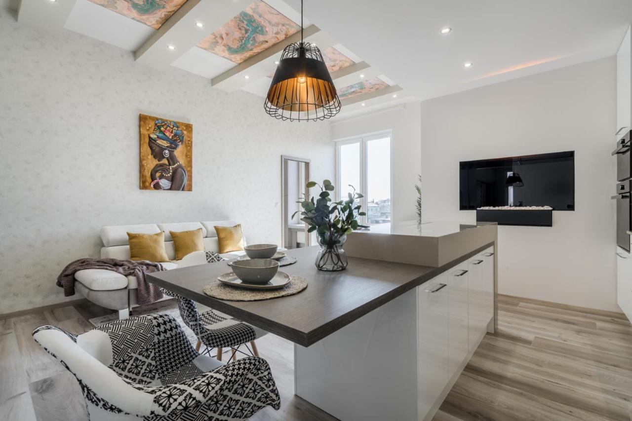Bpr Splendid Rooftop With A/c Apartman *