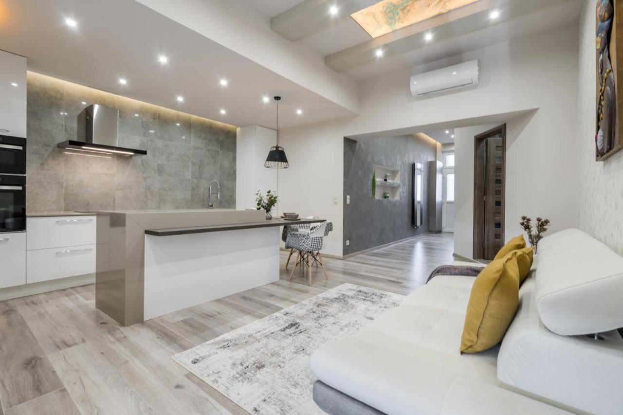 Bpr Splendid Rooftop With A/c Apartman *